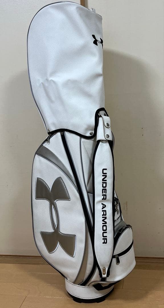 アンダーアーマー ゴルフキャディバッグ（中古品）