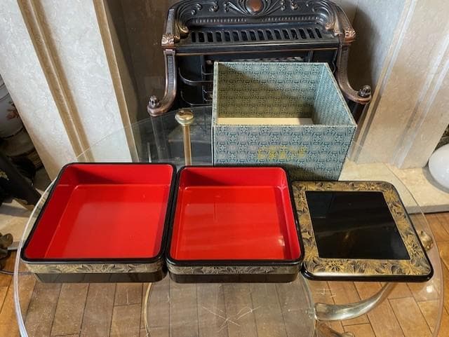 漆器 重箱 3段 花模様