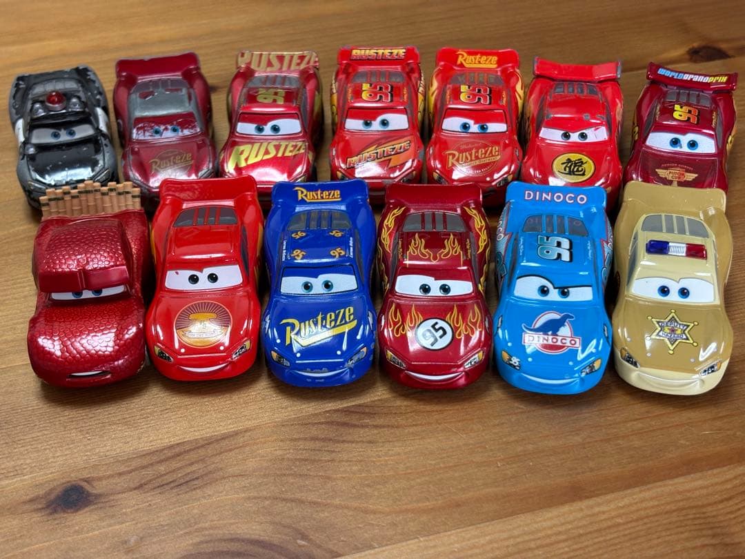 シ*ト様 カーズ　トミカ　マテル　Disneystore セット