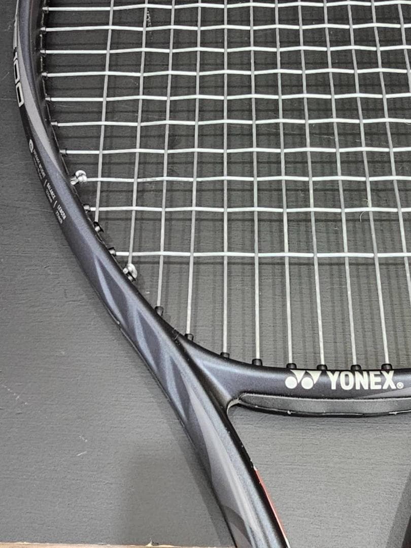 限定モデル　黒　ヨネックス　VCORE 100　硬式テニスラケット　KT-18