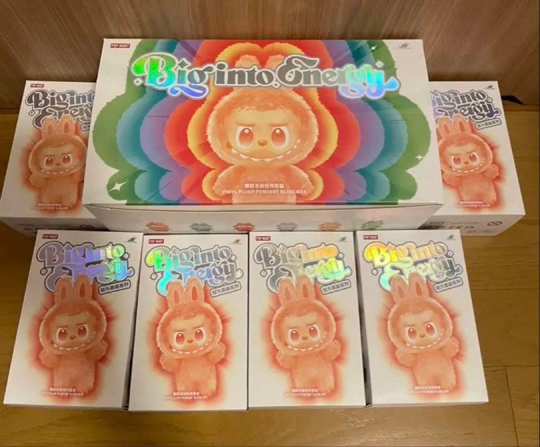 THE MONSTERS Big into Energy ぬいぐるみ　ラブブ