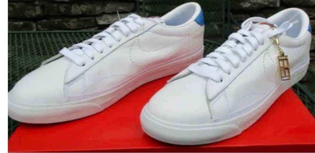 NIKE AIR ZOOM テニスクラシック 27.5cm 新品未使用