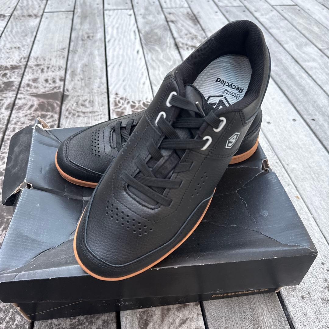 ウェア UNPARALLEL ROOST US8