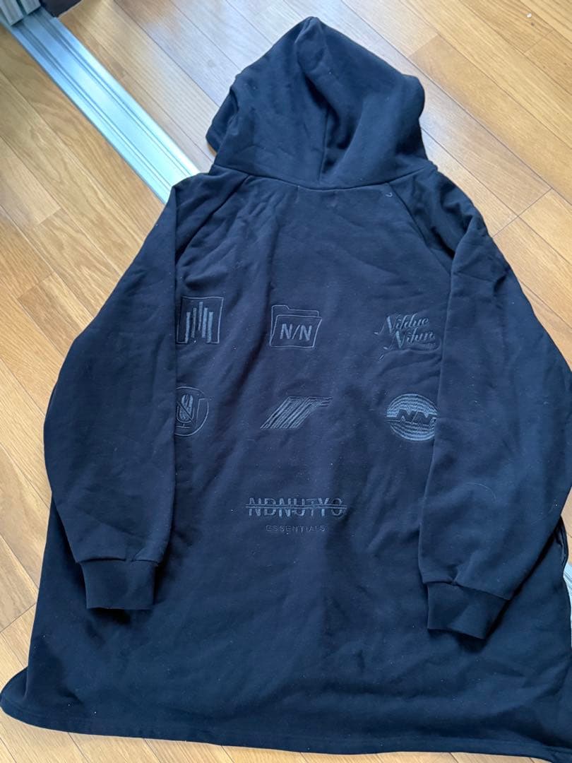 NIL DUE / NIL UN TOKYOロングパーカー