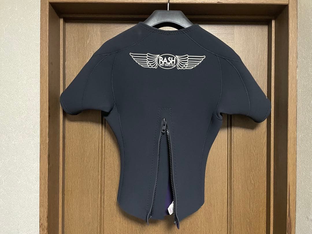 RASH タッパー MLサイズ相当　一度使用