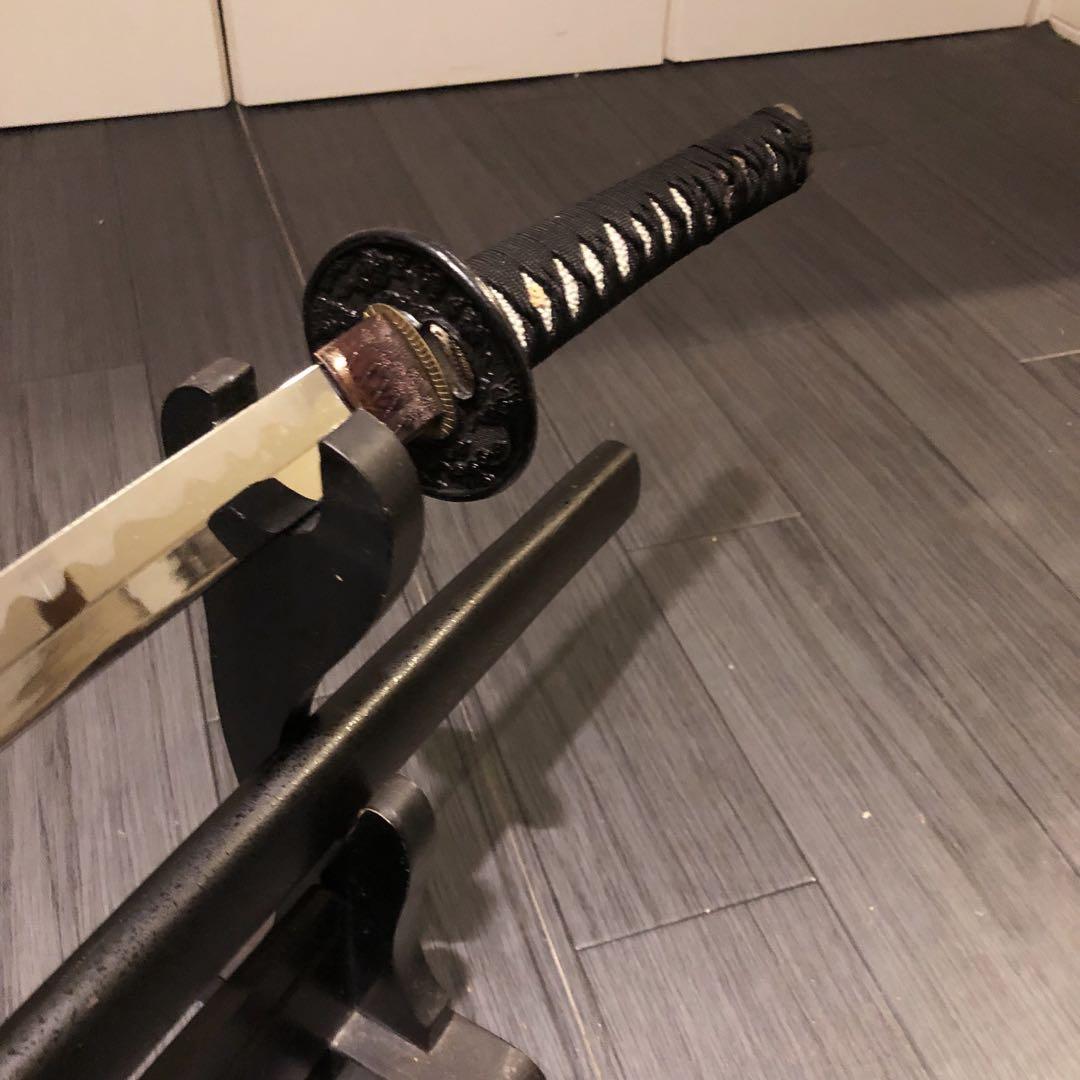 高級模造刀　居合刀　優波紋　黒拵え