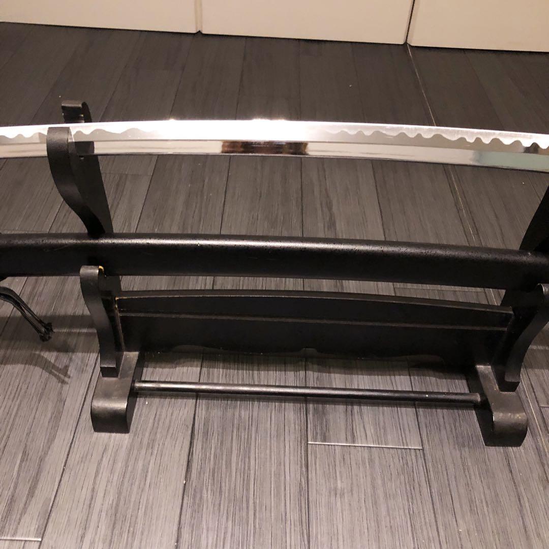 高級模造刀　居合刀　優波紋　黒拵え