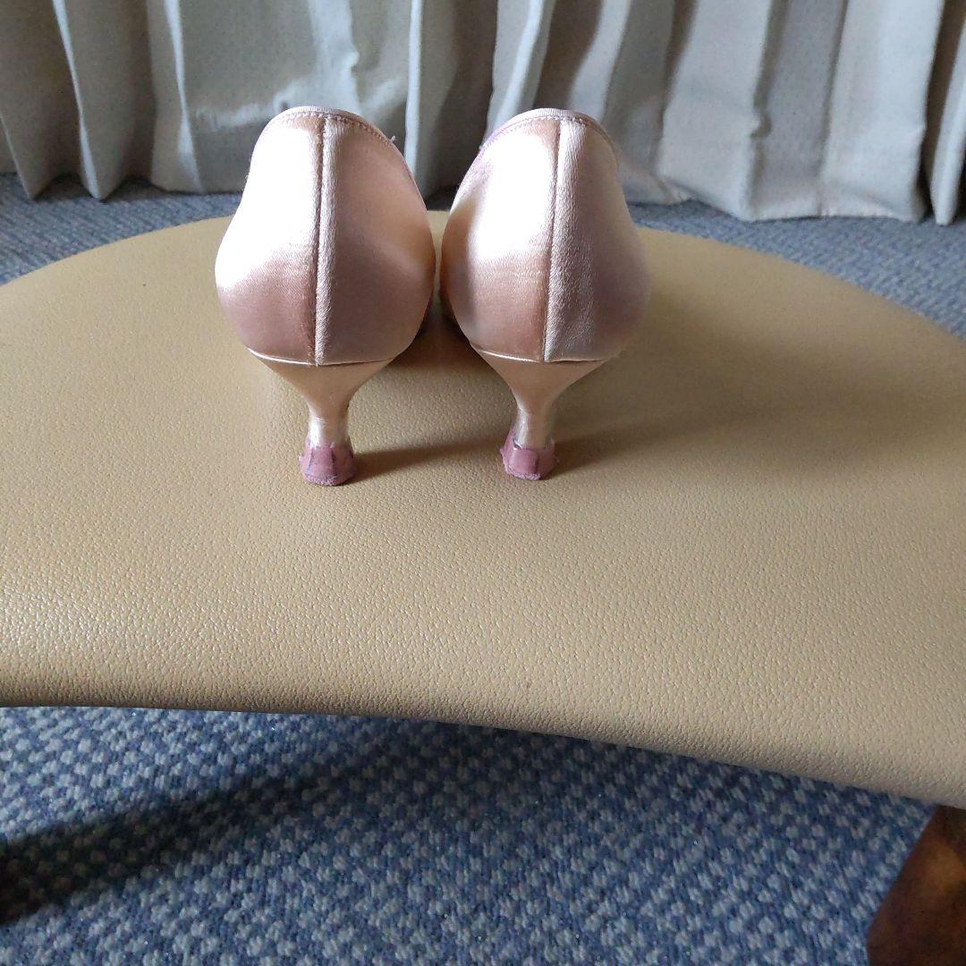 スーパーダンス．ジャパン　シューズ サテン　22.5 ヒール　5.5センチ