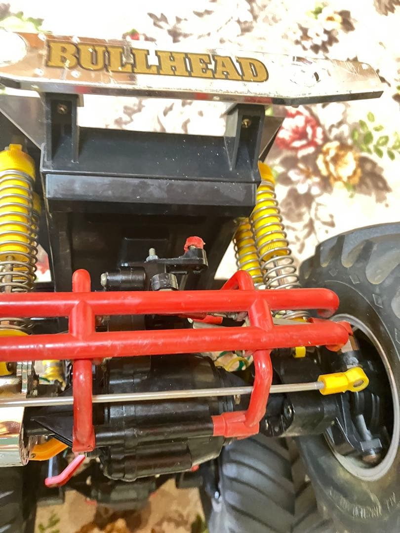 BULLHEAD ラジコン トラック 青、車体のみ。