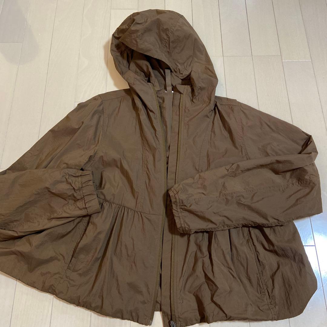 美品★ルルレモン★パーカー★サイズ２