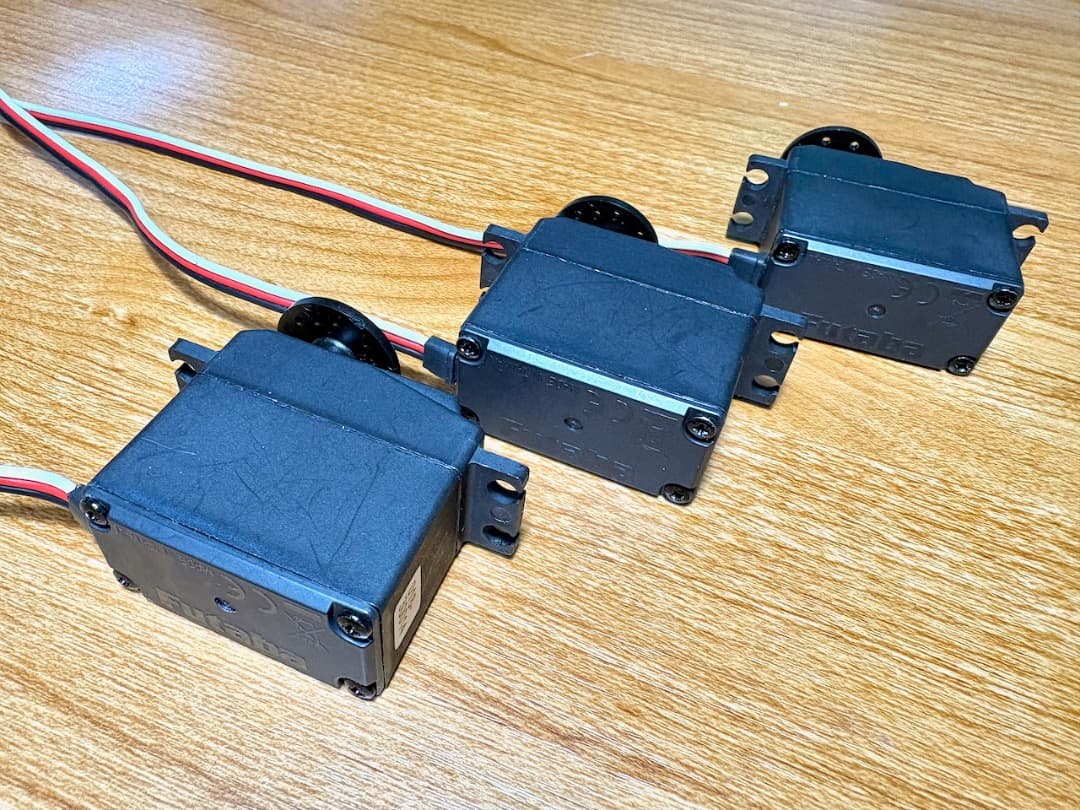 ラジコンヘリ 双葉電子工業 スワッシュサーボ BLS272SV ３個セット