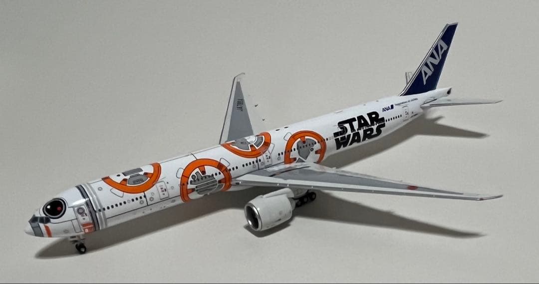 航空機・ヘリコプター ANA B777-300 StarWras