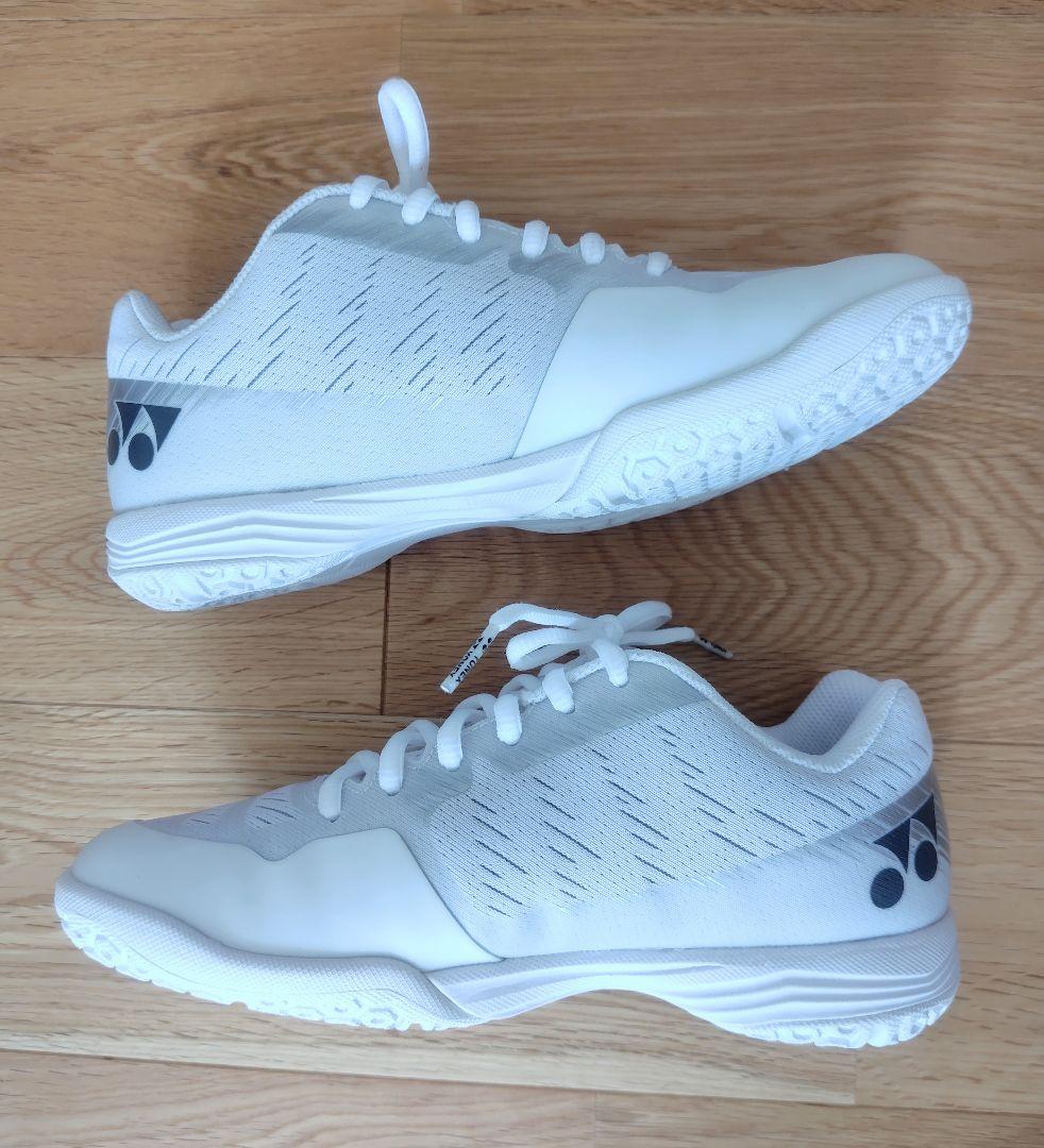 試着のみ☆YONEX バドミントンシューズ
