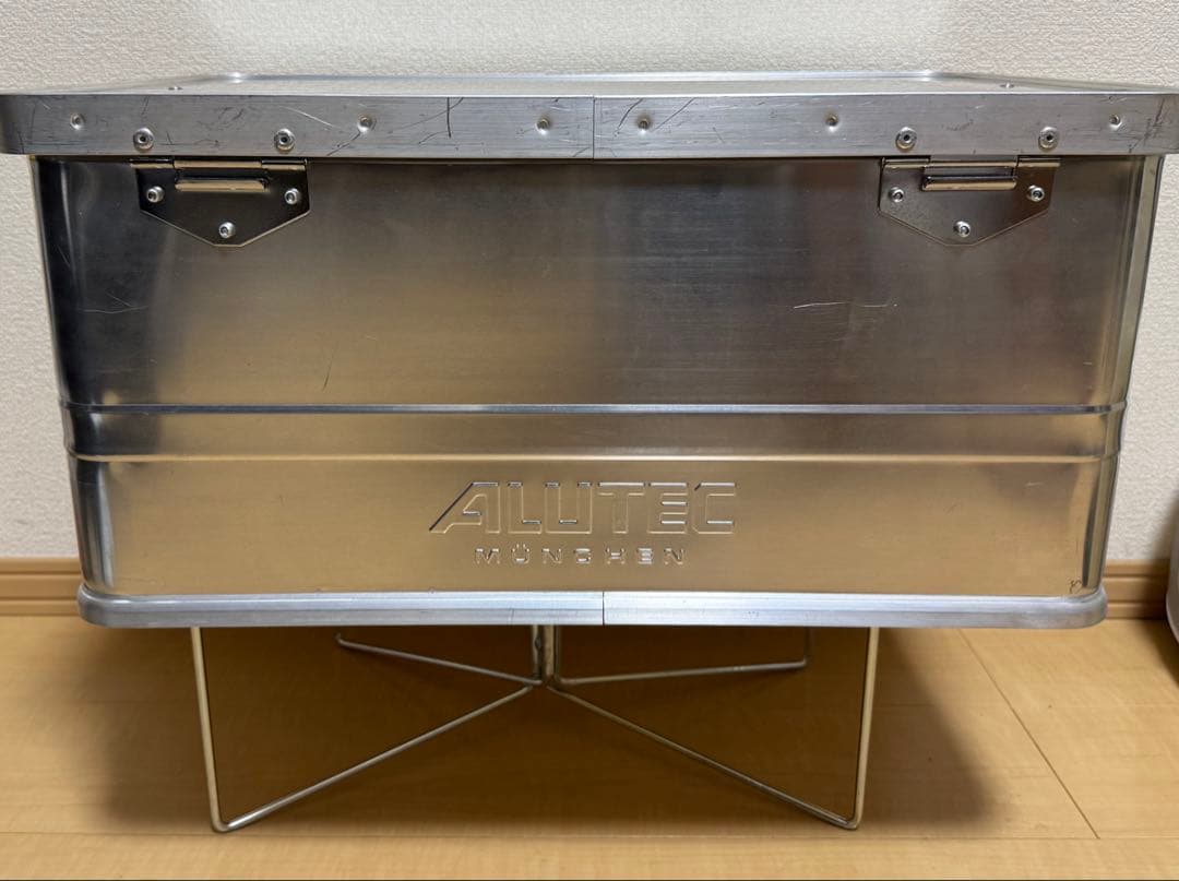 アルテックアルミコンテナ 48L ユニバーサルスタンド付　ステッカーあり