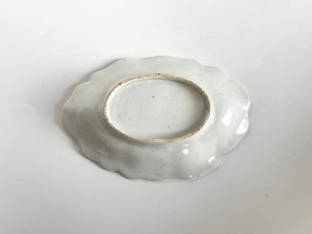 骨董　アンティーク　古九谷金銀彩　蛇籠文様　葉形　皿　変形皿　甘手