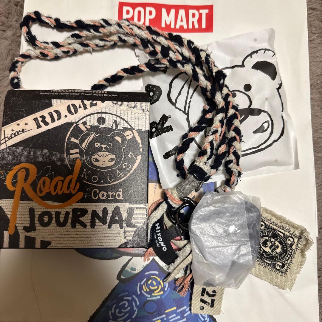 POPMART Hirono Road Journalスマホ ストラップ