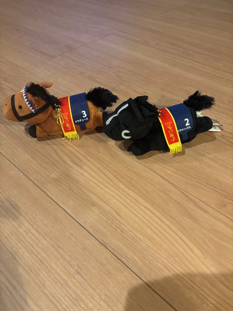 馬のぬいぐるみセット（茶色・黒）