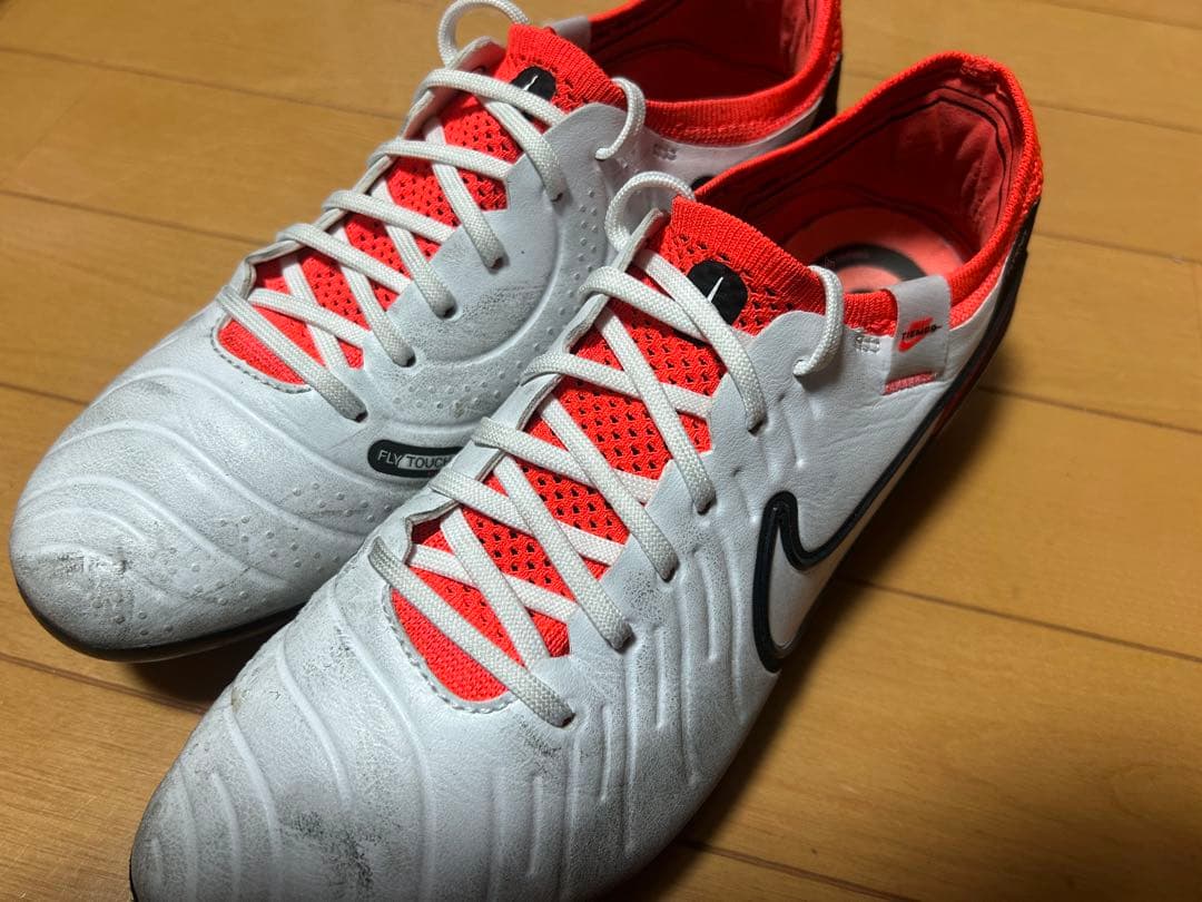 ナイキ レジェンド10 エリート AG-PRO 25.5cm