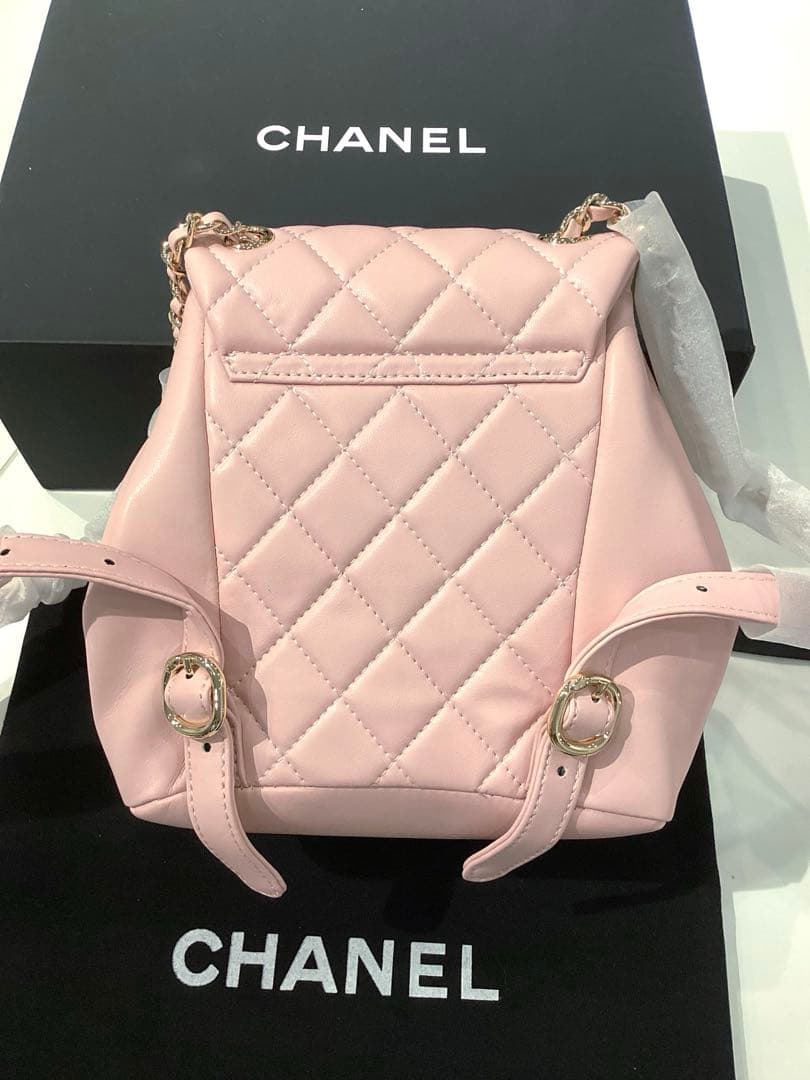 シャネル　チェーンミニバックパック　ピンク　ノベルティ