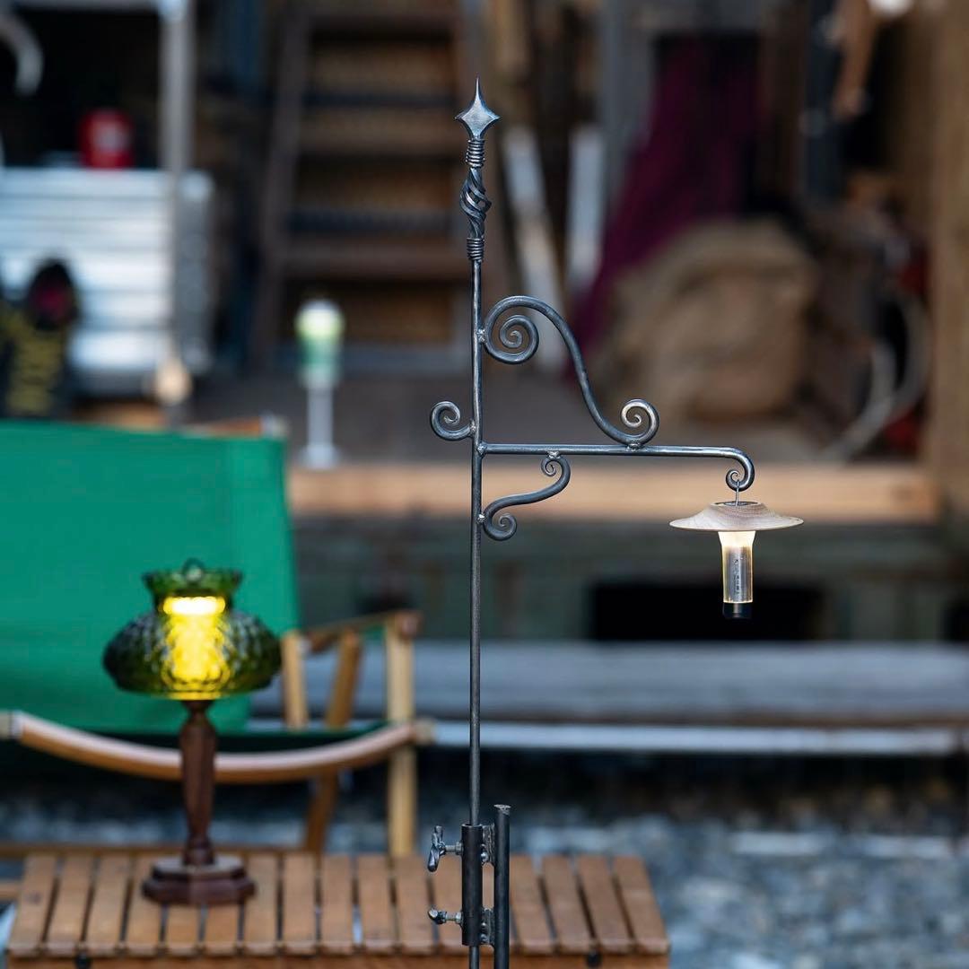 ロートアイアン　ランタンハンガー