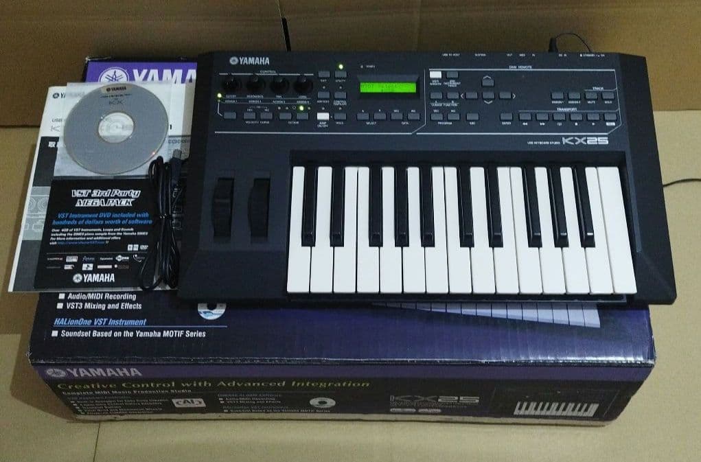 動作未確認 YAMAHA KX25