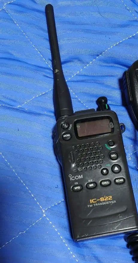 ICOM IC-82 FMトランシーバー　ジャンク品