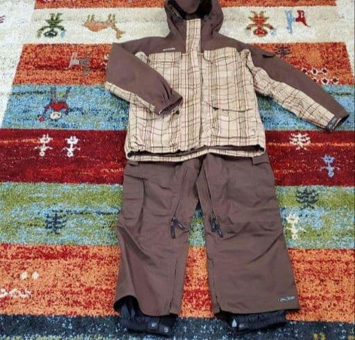 コロンビアTITANIUM OMNI-TECH スキー ウエア　レディース上下