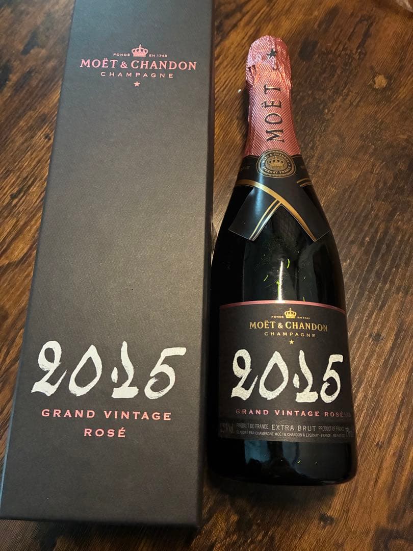 未開封正規品✴︎モエ・エ・シャンドングランヴィンテージロゼ2025ギフトボックス付