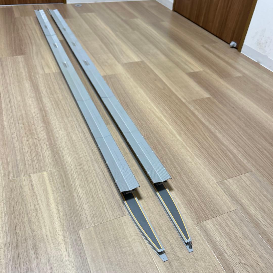 KATO 近郊型島式ホームDX ２面４線セット 12両停車可能