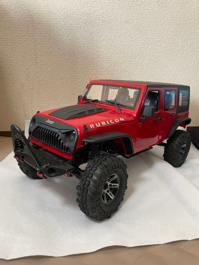 ２９３　axial (アキシャル)1/10サイズ　ラジコン