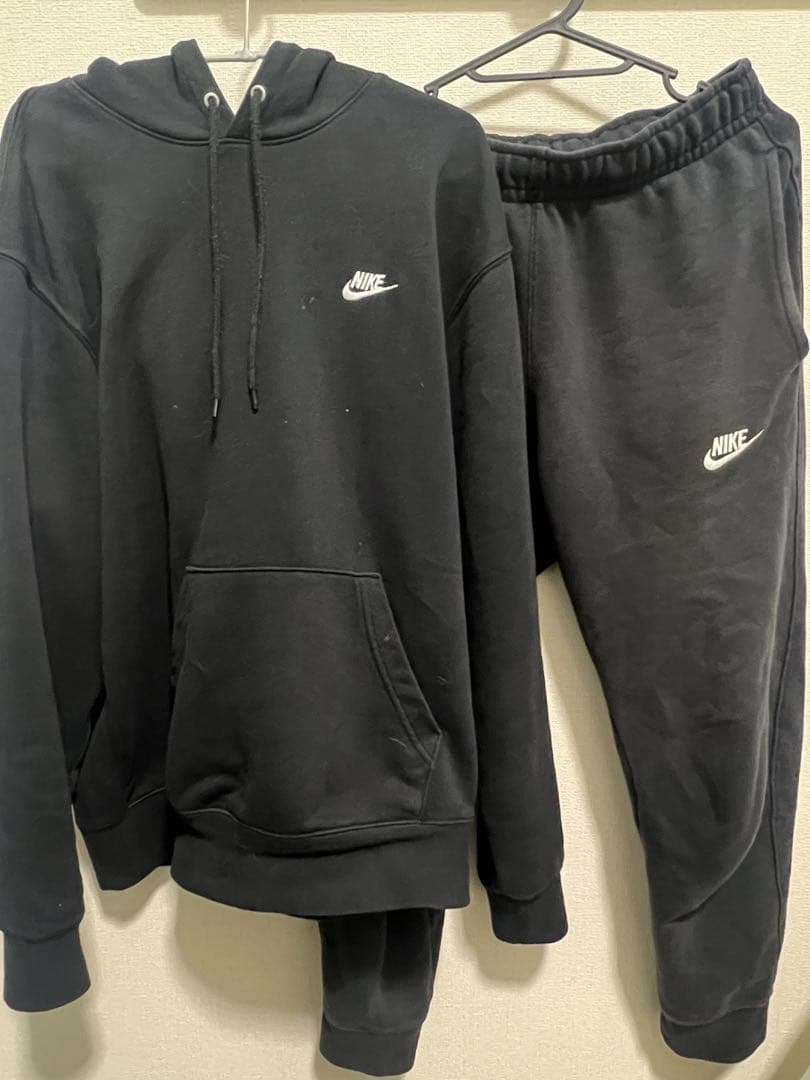 NIKE ２点上下まとめ売り　パーカーMサイズ　パンツSサイズ
