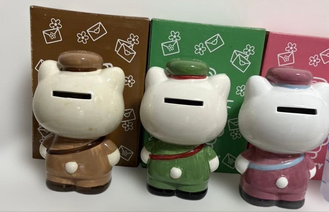 【5個セット】ハローキティ 郵便屋さん貯金箱3色＋グラス2個セット