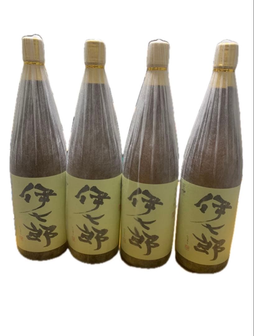 正月　お歳暮　プレミア焼酎　伊七郎1800ml4本セット　送料無料　志村けん愛飲