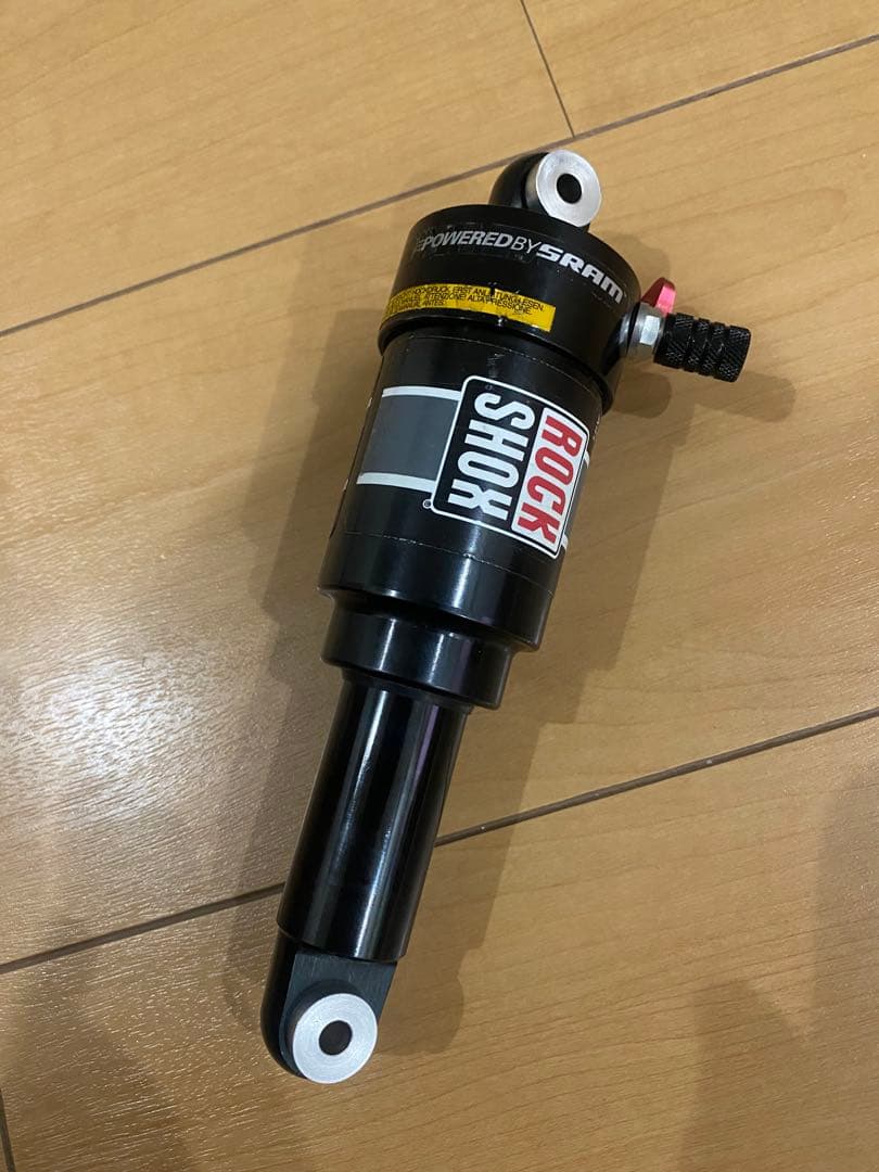 ROCK SHOX リアサスペンション　軸間140㎜