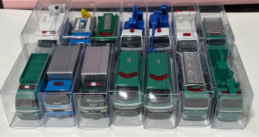 トミカ　パトカー　特殊車両セット