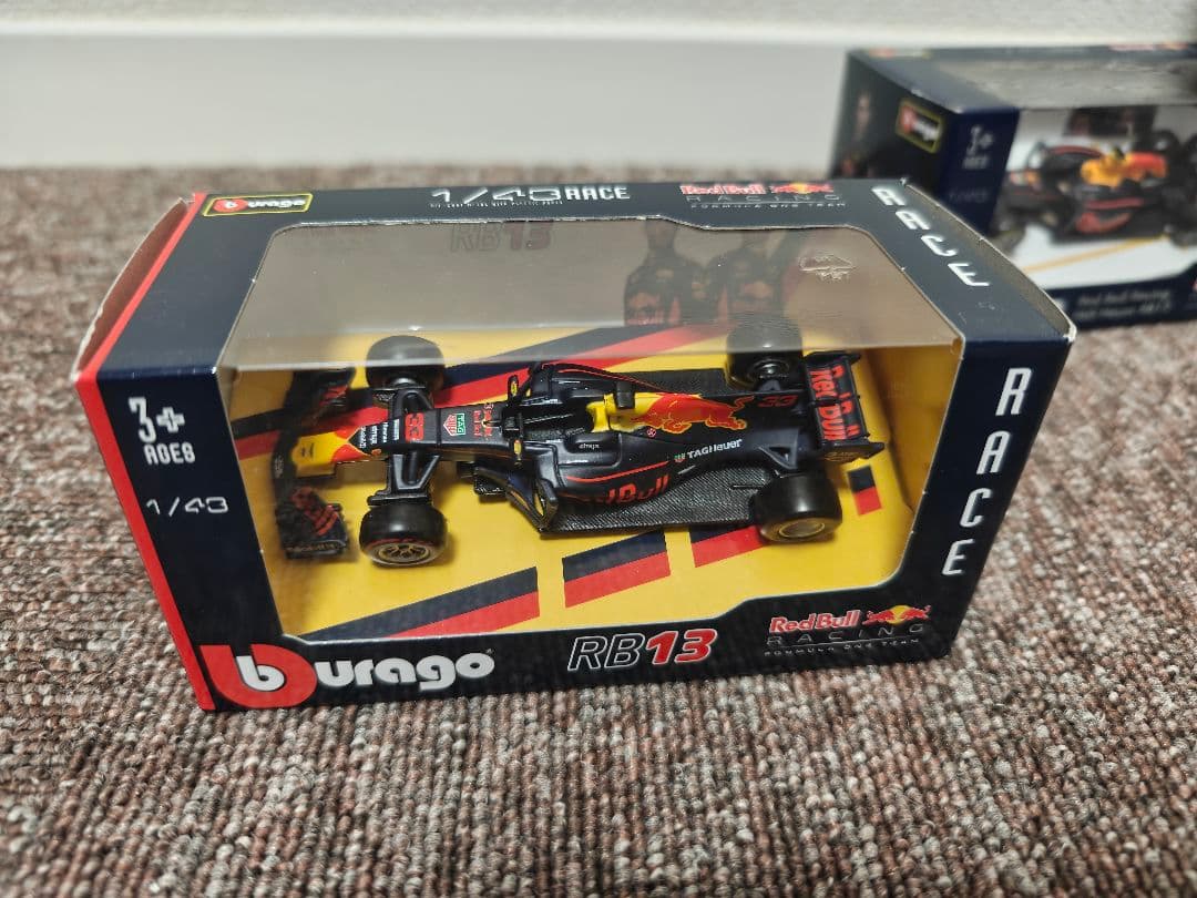 burago レッドブルレーシング ミニカー7台セット
