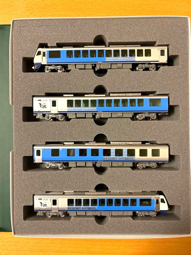 KATO 10-1367 HB-E300系「リゾートしらかみ」(青池編成) 4両