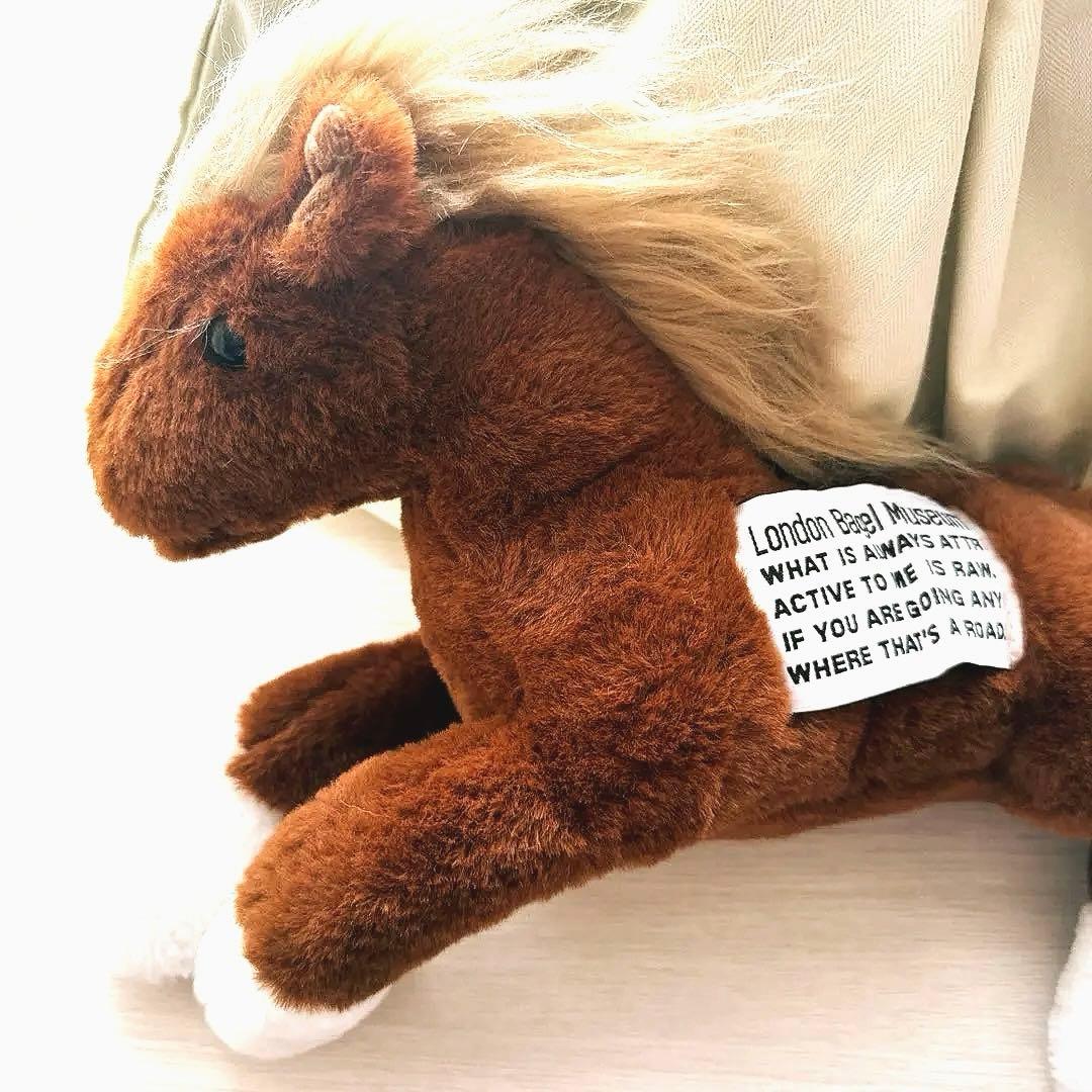 韓国限定　ロンドンベーグルミュージアム　キーチャーム　馬　ぬいぐる　大