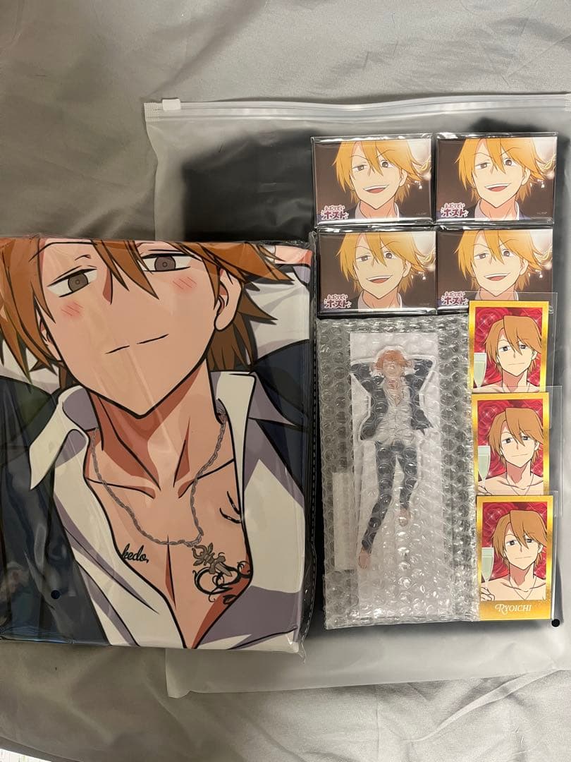 えぶりでいホスト　リョーイチ　tシャツ　アクリルスタンド　抱き枕カバー