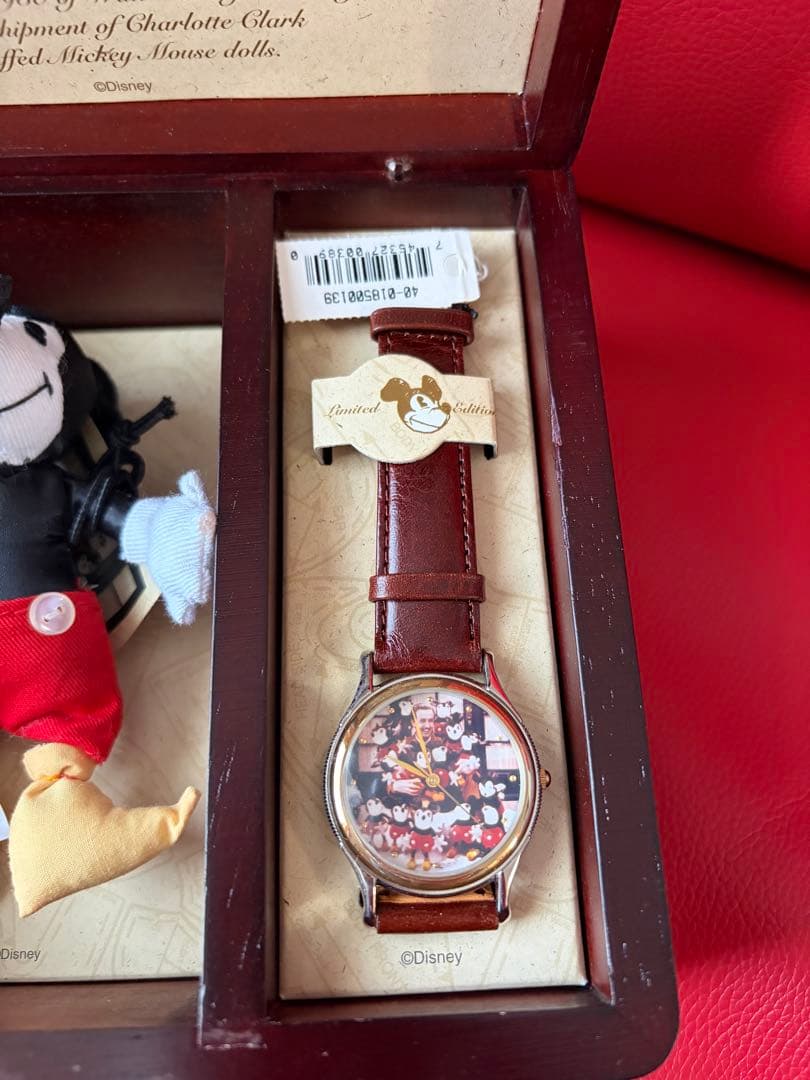 ディズニーミッキーマウス人形と時計のセット