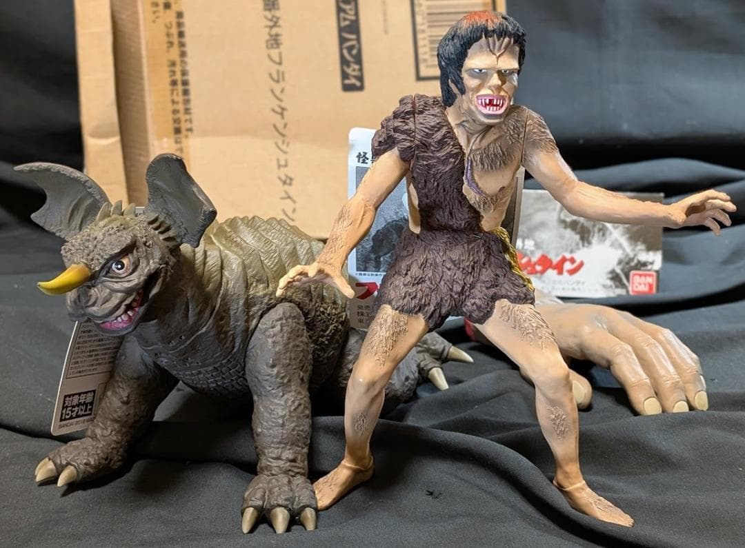 フランケンシュタイン対バラゴン（バンダイプレミアム）怪獣番外地 ソフビ2体セット