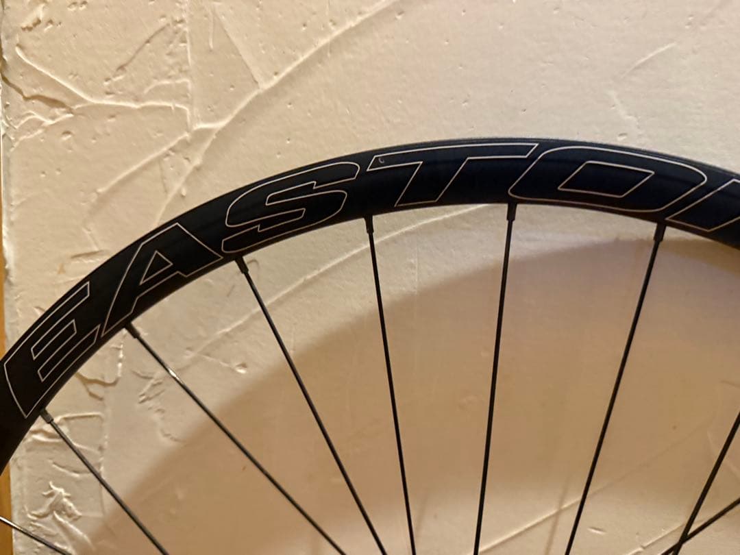 EASTON R90 SL DISC TL-Ready(チューブレスレディ)