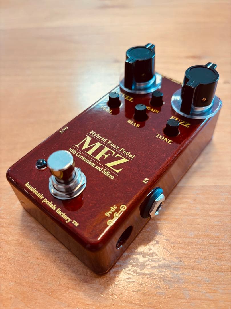 【夏休み値下】Myriad FuzzクローンペダルpreGain搭載