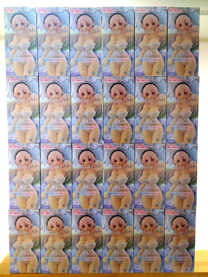 すーぱーそに子 バニー フィギュア パールホワイト