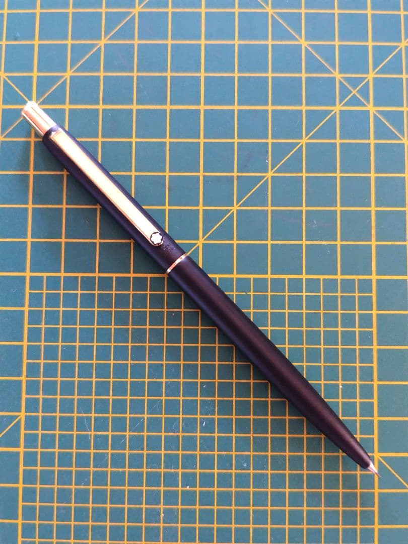 モンブラン シャーペン マット・ブラック＆ゴールド 「絶版品」