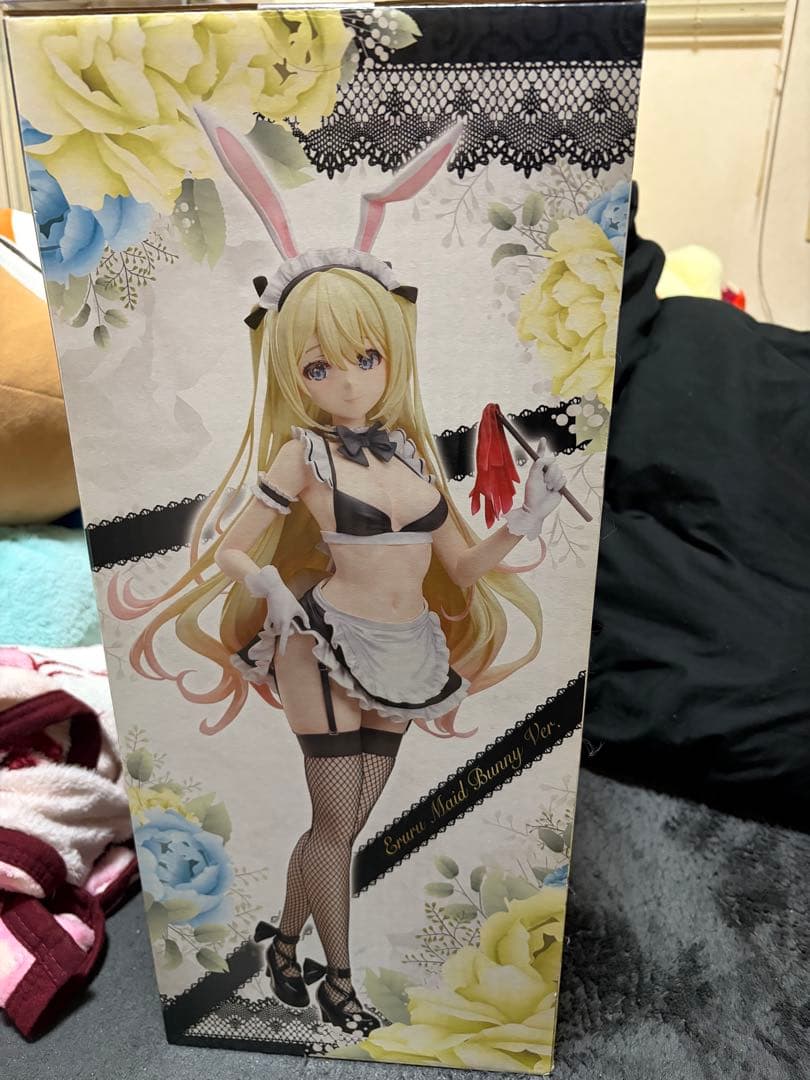 えるる　バニーフィギュア
