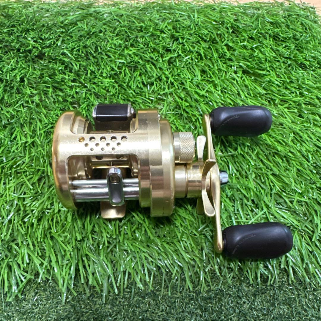 リール SHIMANO CALCUTTA CONQUEST 51