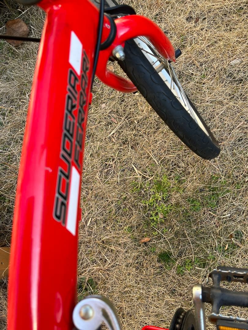 【2月末まで】フェラーリ 折りたたみ 20インチ　Ferrari 赤　レッド