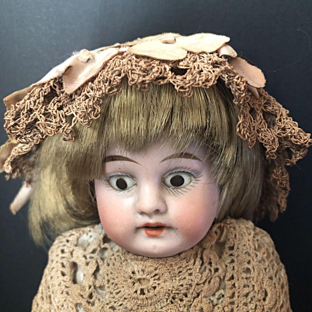 アンティーク人形(アーモンドマンセル)