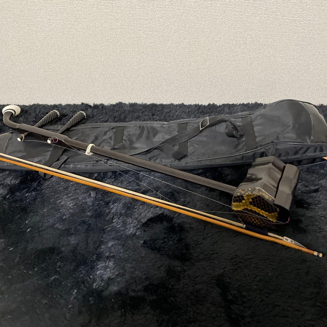 高級 二胡 中国 民族楽器 弦楽器 ケース付き 木製 ねじれ